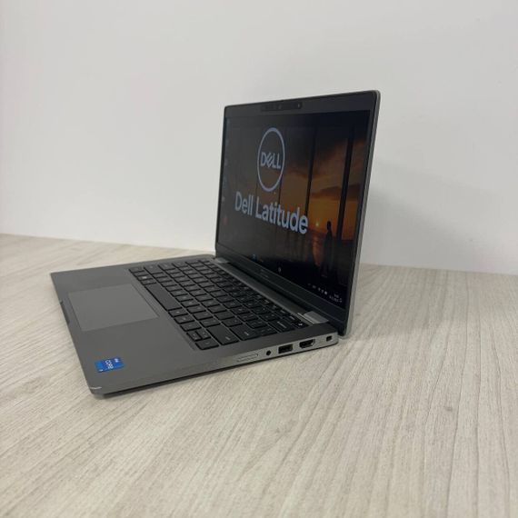 Ультрабук Б-клас Dell Latitude 5320 / 13.3" (1920x1080) IPS / Intel Core i5-1145G7 (4 (8) ядра по 2.6 - 4.4 GHz) / 16 GB DDR4 / 128 GB SSD / Intel Iris Xe Graphics / WebCam б/в | Зображення 5