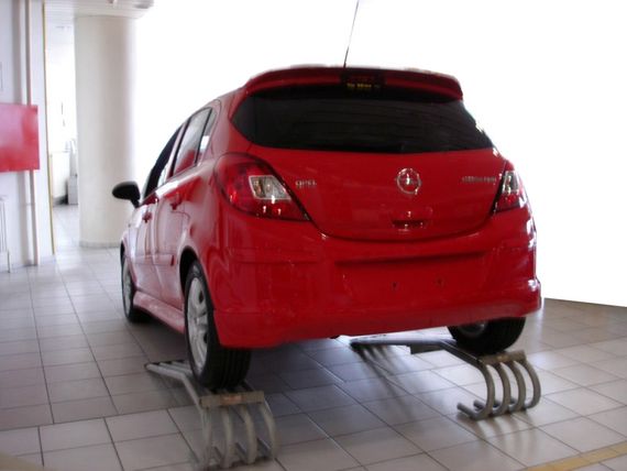 Задня нижня накладка (під фарбування) для Opel Corsa D 2007-2014 рр | Зображення 1