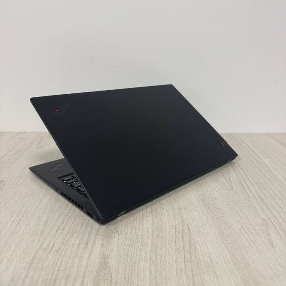 Ультрабук Б-класс Lenovo ThinkPad X1 Carbon Gen 6 / 14" (1920x1080) IPS / Intel Core i5-8350U (4 (8) ядра по 1.7 - 3.6 GHz) / 8 GB DDR4 / 256 GB SSD / Intel UHD Graphics 620 / WebCam б/у | Зображення 5