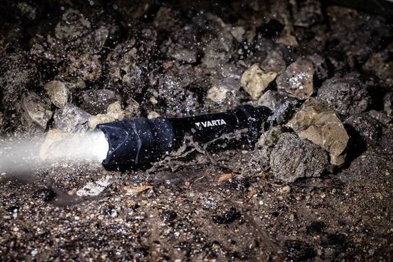 Фонарь Varta Indestructible F30 Pro LED 6хАА (18714101421) | Зображення 4