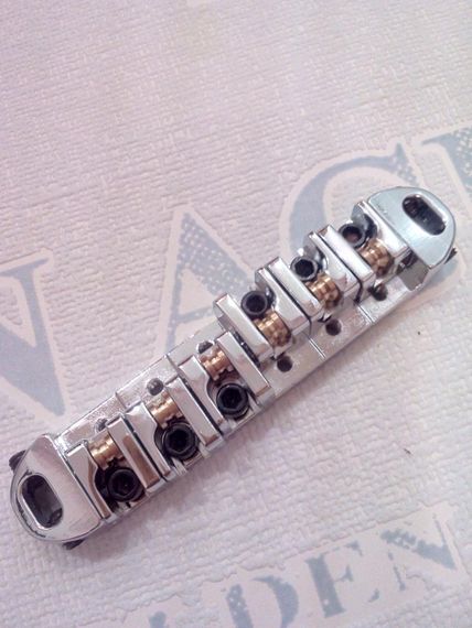 Тюноматик струнотримач роликовий бридж Saddle Tune-o-matic для гітари електрогітари Gibson SG Les Paul ХРОМ | Зображення 5