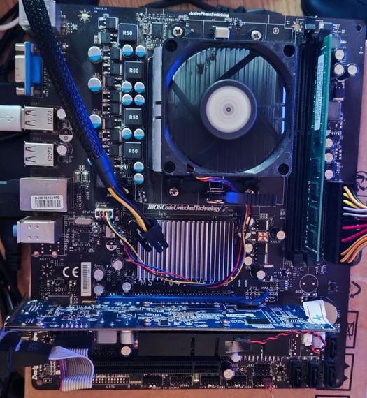 Комплект: Материнская плата MSI 760GM-P21 / AM3 / AMD Athlon II X2 245 (2 ядра по 2.9 GHz) / 4 GB DDR3 + Кулер б/у | Зображення 1