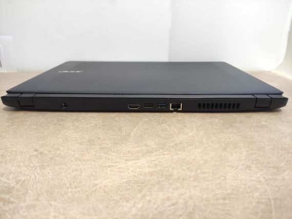 Ноутбук Acer Aspire ES1-533 / 15.6" (1366x768) TN / Intel Pentium N4200 (4 ядра по 1.1 - 2.5 GHz) / 4 GB DDR3 / 256 GB SSD / Intel HD Graphics 505 / WebCam б/у | Зображення 4