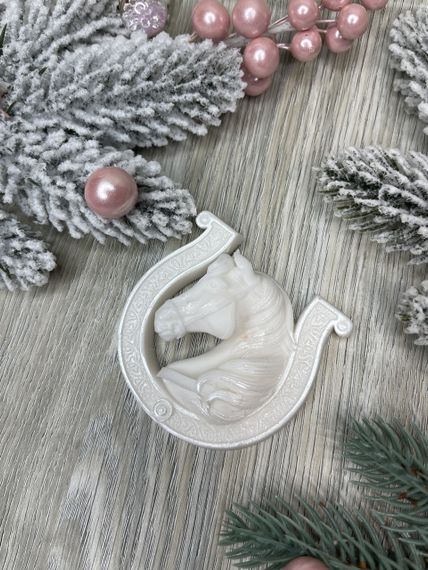 Мило ручної роботи «Підкова з конем» (40 г), новорічний сувенір | Зображення 3