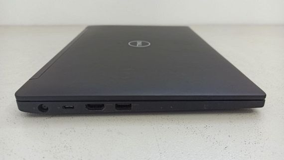 Ультрабук Dell Latitude 7390 / 13.3" IPS / Core i3-7130U (2(4) ядра по 2.7GHz) / 8GB DDR4 / 120GB SSD / UHD Graphics 620 / WebCam / HDMI б/у | Зображення 2