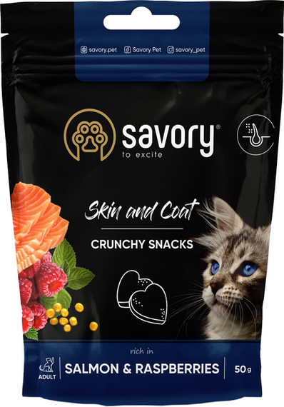 Хрустящие лакомства Savory для здоровья кожи и шерсти котов, лосось с малиной 50г