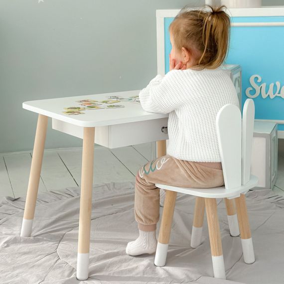 Дитячий столик і стільчик зайчик білий. Столик із шухлядою для олівців і розмальовок 73587 | Зображення 3