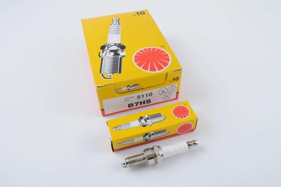 Свеча   B7TC   M10*1,00 19,0mm   (4T 125600cc)   NG