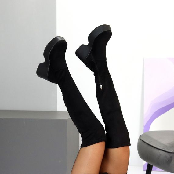 Эффектные легкие черные замшевые ботфорты стрейч еврозима на платформе | Зображення 2