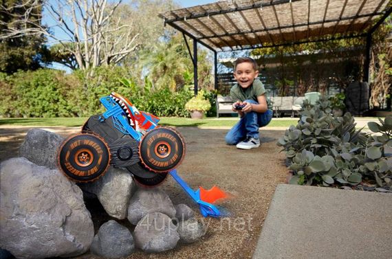 Машинка-позашляховик на радіокеруванні Hot Wheels Monster Trucks Tiger Shark Climber 1:15 (JFR39) | Зображення 3