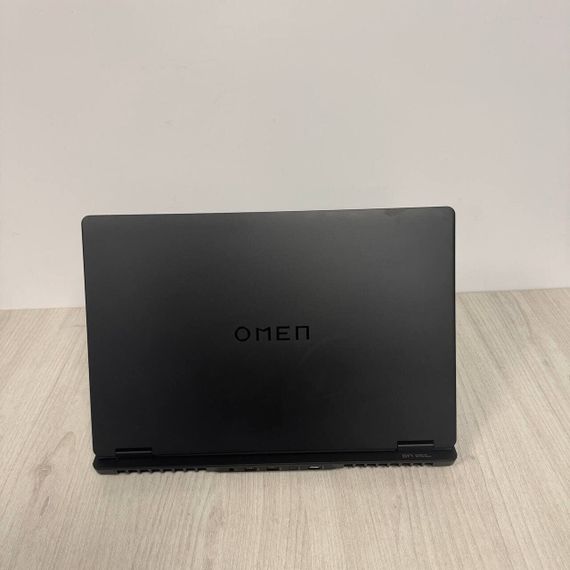 Ігровий ноутбук HP Omen 17z-db100 / 17.3" (1920x1080) IPS / AMD Ryzen AI 9 365 (10 (20) ядер по 2.0 – 5.0 GHz) / 32 GB DDR5 / 1000 GB SSD / nVidia GeForce RTX 5060, 8 GB GDDR7, 128-bit / WebCam б/в | Зображення 6