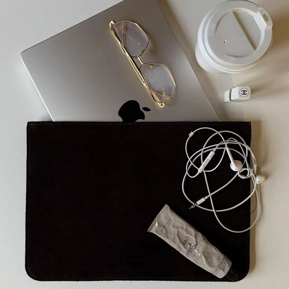 Чохол для ноутбука з велюру Incarne Cline для MacBook Air 15" 2023-2025 cline-brown-velour-air-15 коричневий | Зображення 5