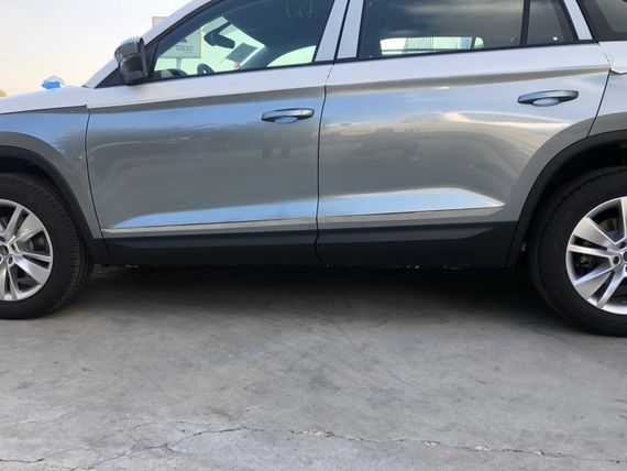 Молдинг дверной Carmos широкий (нерж) для Skoda Kodiaq | Зображення 1