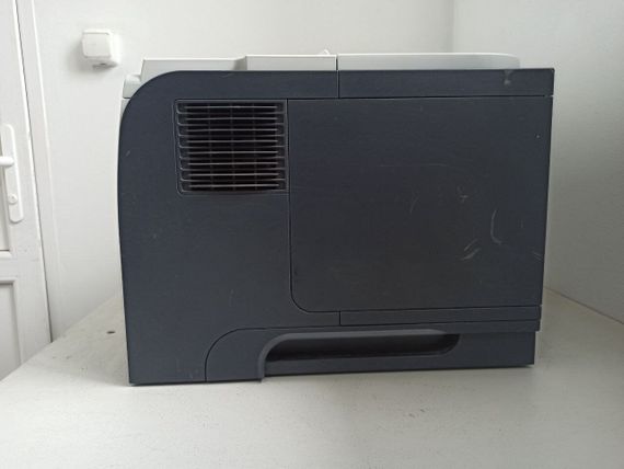 Принтер HP LaserJet P3015 / Лазерная монохромная печать / 1200x1200 dpi / A4 / 40 стр/мин / USB 2.0, Ethernet / Дуплекс / Кабели в комплекте б/у | Зображення 4