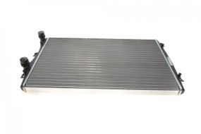 Радіатор охолодження VW Caddy 1.9TDI 1.2TSI 03- МКПП  650x416x34  CR 761 000S