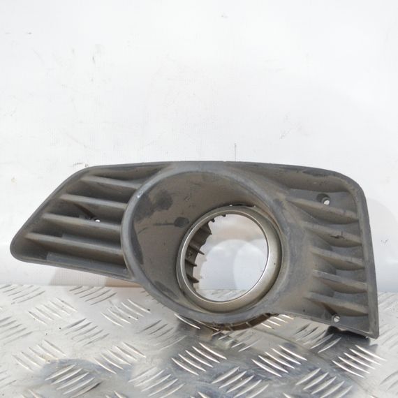 Решітка протитуманної фари ліва Opel Tigra B 2004-2009 Рамка фари птф ліва Опель Тигра Б 93162188 | Зображення 1