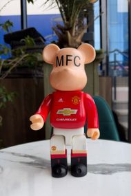 Фигурка Bearbrick MFC дизайнерська статуетка ведмідь Беарбрік 28 см mb040 червоний