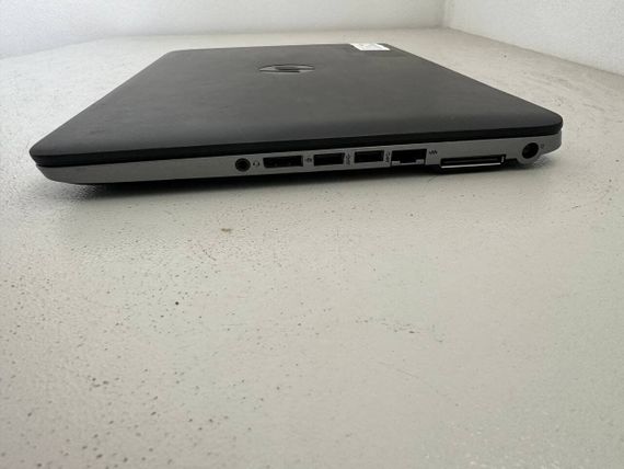 Ноутбук Б-класс HP EliteBook 840 G2 / 14" (1600x900) TN / Intel Core i5-5300U (2 (4) ядра по 2.3 -2.9 GHz) / 8 GB DDR3 / 120 GB SSD / Intel HD Graphics 5500 / WebCam / VGA б/у | Зображення 2