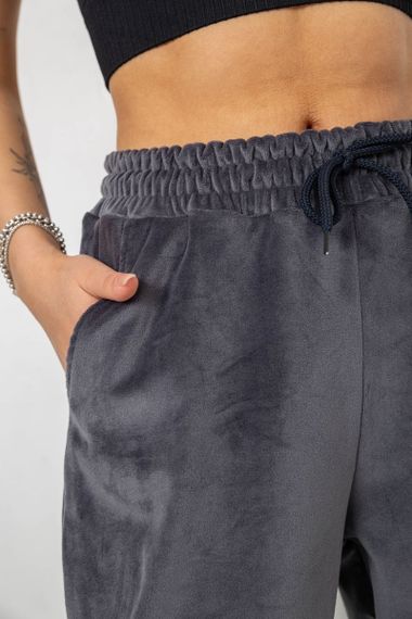 Спортивні штани жіночі велюрові, колір сірий, 238R58646 | Зображення 4