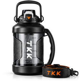 Спортивная бутылка для воды TKK 2000 мл - черная матовая бутылка с Tritan без BPA, эргономичной ручкой и клапаном