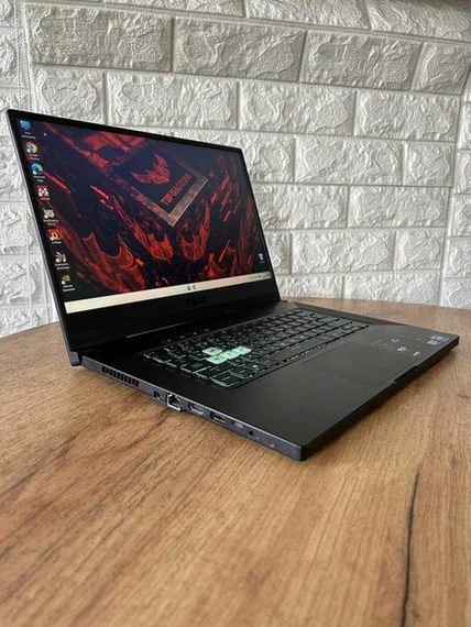 Ноутбук Asus TUF Dash FX516PR 15.6" 144Hz i7 11370H 16Gb SSD 512Gb RTX 3070 Б/У | Зображення 3