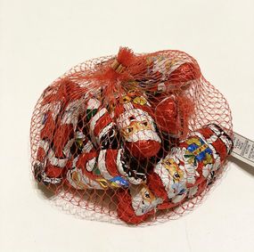 Шоколадные новогодние конфеты Санта Клаус (Дед Мороз) в сетке Only, 100г (Австрия), новогодний подарок