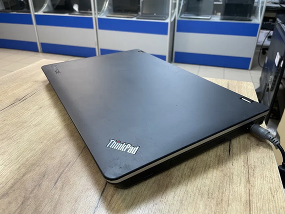Ноутбук Lenovo Thinkpad E520 15.6 intel core i3 2350M/4gb/320gb | Зображення 4