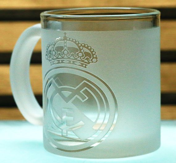 Скляна чашка 320 мл Реал Мадрид Real Madrid з гравіюванням подарунок для фаната  футбольна кружка | Зображення 2