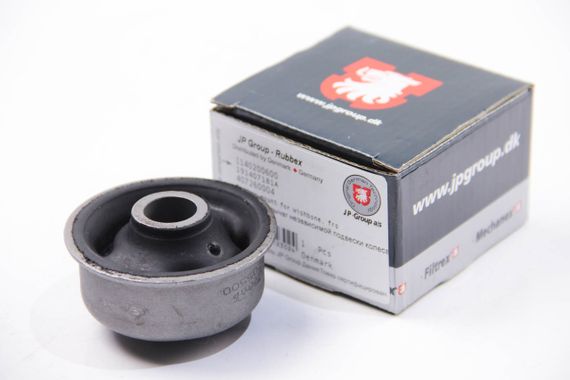 Сайлентблок важеля (переднього/ззаду) Caddy/Golf/Passat/Polo 83-05 (з втулкою), JP Group (1140200600)
