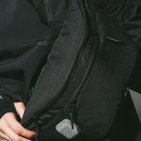 Якісна велика сумка -  бананка на 8 кишень, чоловіча жіноча поясна сумка, чорна з тканини | Зображення 6