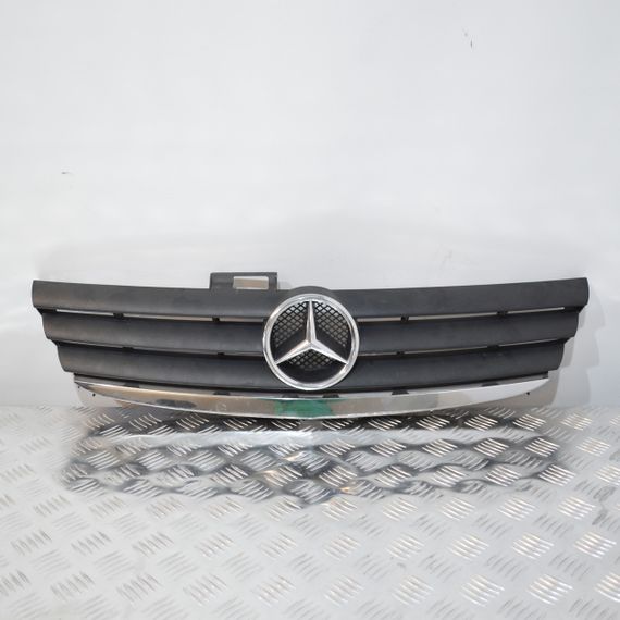 Решітка радіатора Mercedes W169 2004-2008 дорестайл Решітка переднього бампера Мерседес в169 1698800083