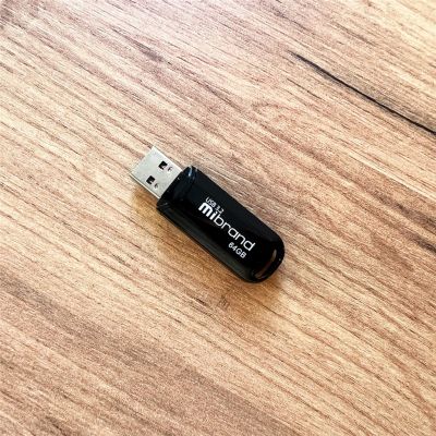 USB флеш накопичувач Mibrand 64GB Marten Black USB 3.2 (MI3.2/MA64P10B) (MI3.2/MA64P10B) | Зображення 1
