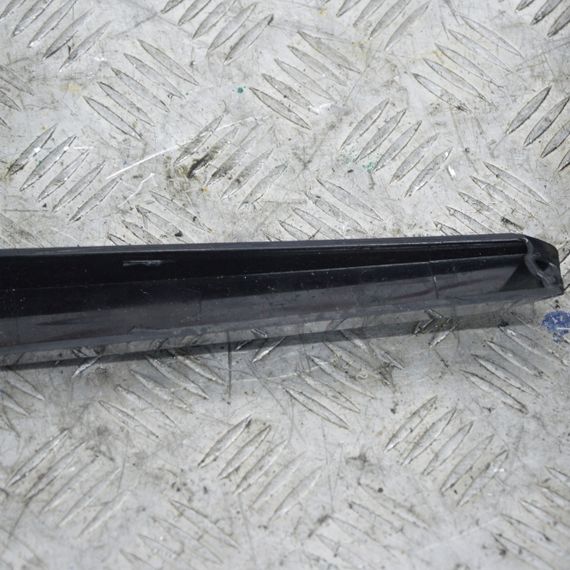 Молдинг багажника задній правий Citroen C4 Picasso 2006-2013 Накладка багажника права Сітроен ц4 Пікассо 9680414180 | Зображення 6