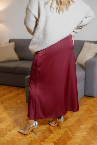 Женская шелковая юбка миди больших размеров BR250 цвет бордовый, размер 60/62 | Зображення 3