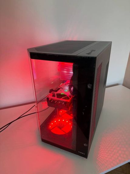 Ігровий ПК Vinga Warlike Black Tower New / AMD Ryzen 7 7700 (8 (16) ядер по 3.8 - 5.3 GHz) / 32 GB DDR5 / 256 GB SSD+1000 GB HDD / AMD Radeon RX 6900 XT Sapphire Nitro+, 16 GB GDDR6, 256-bit / Wi-Fi / 750W / Windows 11 б/в | Зображення 5