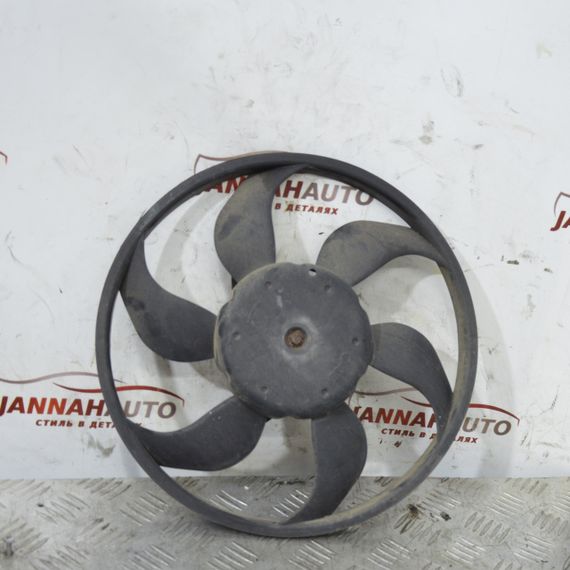 Крильчатка вентилятора радіатора Fiat Punto II 1999-2003 Вентилятор радіатора Фіат Пунто 2 9010857 M13000800