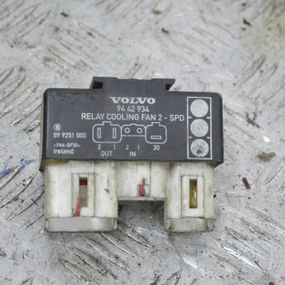 Реле вентилятора Volvo V70 S70 1996-2016 Реле керування вентилятором Вольво в70 с70 9442934