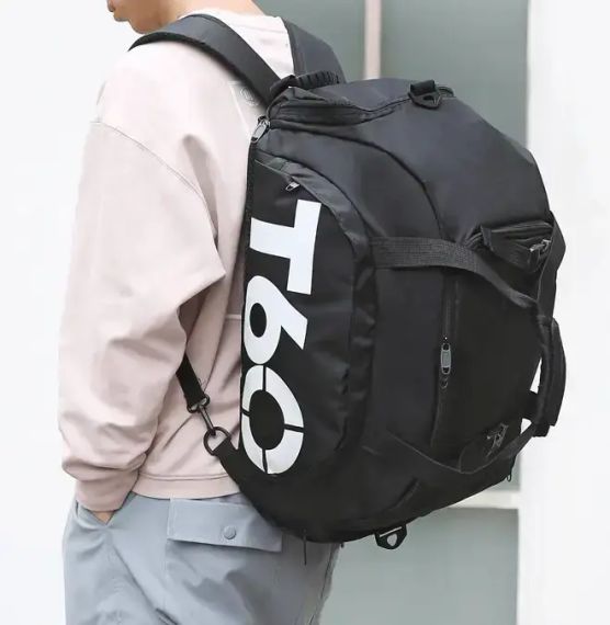 Спортивна сумка для спортивних речей чорного кольору T60 Сумка-рюкзак спортивна на 35 л | Зображення 1