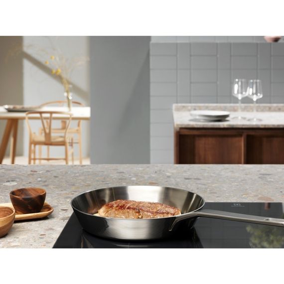 Варочная поверхность Electrolux EIS6648 | Зображення 4