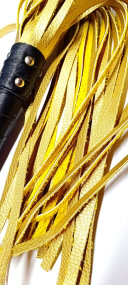 Флогер комбинированный с кожаной ручкой по 31 хвосту длинной 36 см Золото sexstyle | Зображення 1