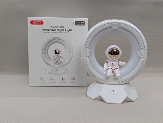 Лампа-нічник Космонавт Spaceman 1200mAh сенсорне керування нічник | Зображення 1
