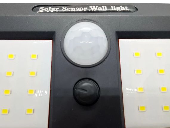 Вуличний ліхтар із датчиком руху та сонячною батареєю | Зображення 1