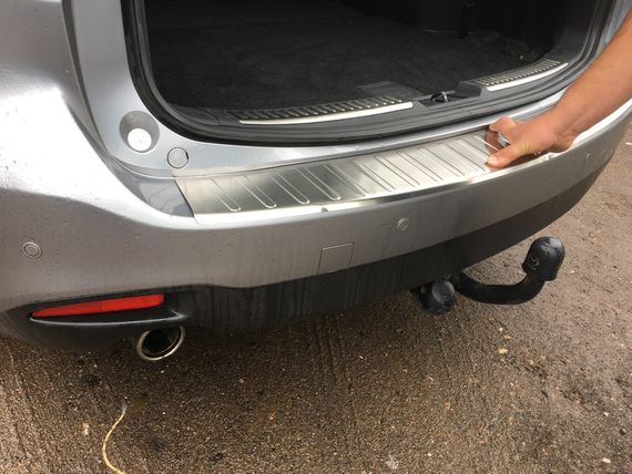 Накладка на задній бампер Carmos (SW, нерж) для Mazda 6 2012-2018 рр | Зображення 5