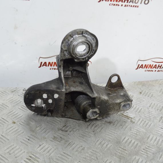 Кронштейн двигуна правий VW Volkswagen Passat B5 лапа опора Фольксваген Пассат Б5 8E0199352F | Зображення 2