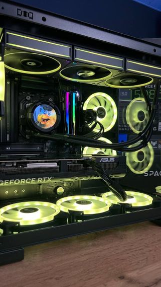 Збірка на замовлення: ігровий ПК PCCooler C3 T500 ARGB Black Tower / AMD Ryzen 7 9800X3D (8 (16) ядер по 4,7 - 5,2 ГГц) / 64 ГБ DDR5 / 500 ГБ SSD M.2 + 2000 ГБ SSD M.2 / nVidia GeForce RTX 5080, 16 ГБ GDDR7, 256-bit / 850 Вт | Зображення 7