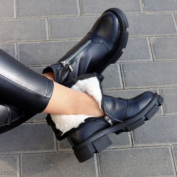 Базовые черные зимние ботинки натуральная кожа на молнии 39