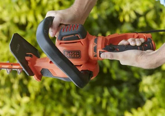 Кущоріз електричний Black&Decker BEHTS551 | Зображення 4