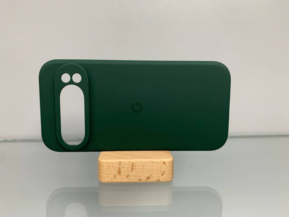 Google Pixel 9 Pro Протиударний чохол з логотипом софт тач зелений