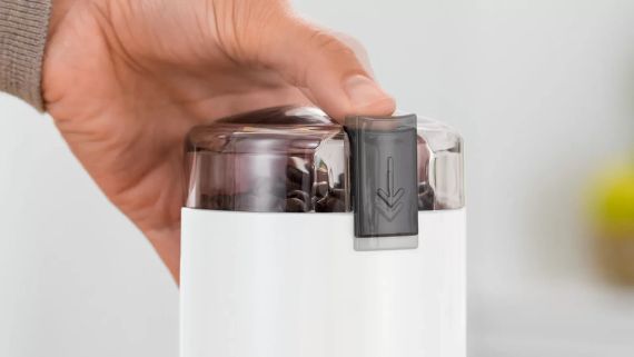 Кофемолка электрическая Bosch TSM6A011W для зернового кофе с мощным мотором | Зображення 3