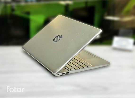 Ультрабук Б-клас HP Laptop 15s-fq2621n / 15.6" (1920x1080) TN / Intel Core i5-1135G7 (4 (8) ядра по 2.4 - 4.2 GHz) / 8 GB DDR4 / 512 GB SSD M.2 / Intel Iris Xe Graphics / WebCam / Win 11 Home б/в | Зображення 4